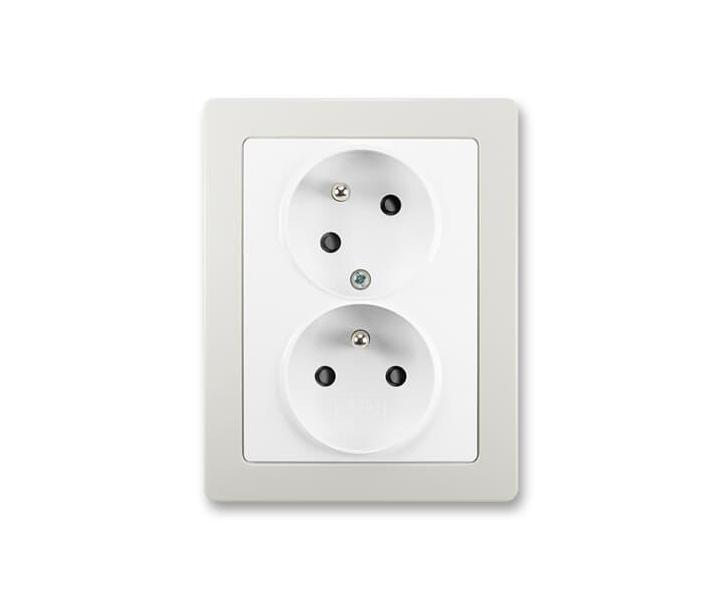 Zsuvka dvojnsobn s ochr. kolky, s clonkami, s natoenou dutinou ABB Swing 5513J-C02357 B1S1 - jasn bl/svtle ed