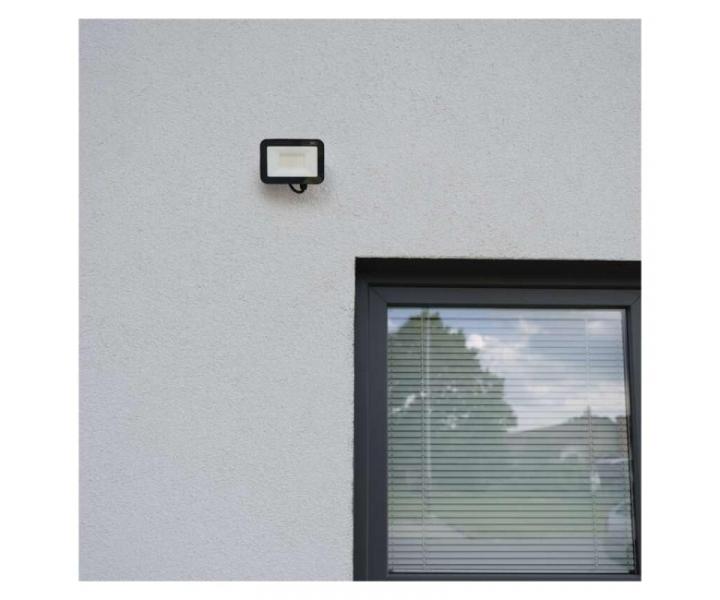LED reflektor INOVO 30W, antracit,  neutrln bl Emos ZS2632