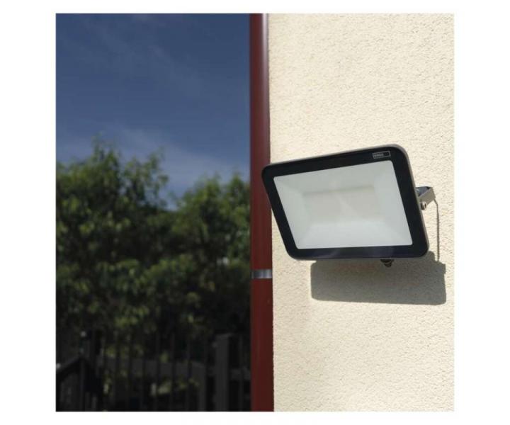 LED reflektor INOVO 50W, antracit,  neutrln bl Emos ZS2642