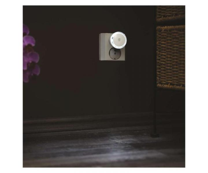 LED non svtlo P3306 s fotosenzorem do zsuvky Emos P3306
